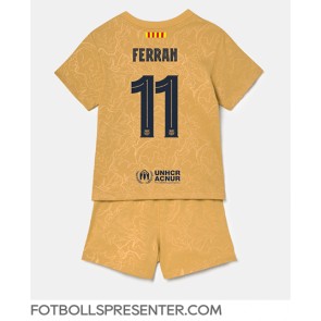 Barcelona Ferran Torres #11 Bortatröja Barn 2022-23 Kortärmad (+ korta byxor)